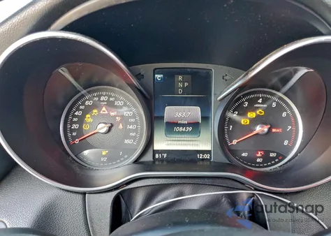 2017 Mercedes-Benz C 300 z USA, uszkodzony, nr VIN 55SWF4JB7HU191055